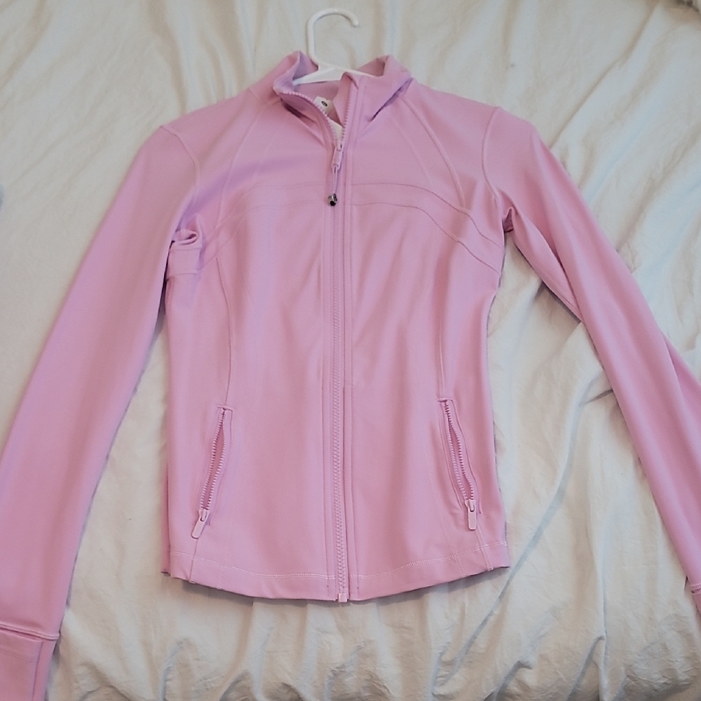 Women’s Vitapink Nulu Lulemon Jacket In Size 4